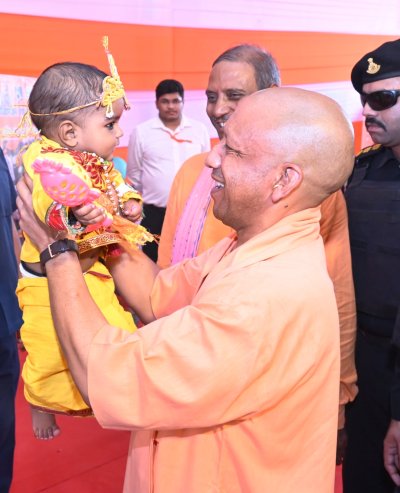 योगी सरकार की मातृ एवं नवजात स्वास्थ्य क्षेत्र में बड़ी उपलब्धि, 16 जिलों में तीन महीनों में सभी प्रसव स्वास्थ्य संस्थानों में