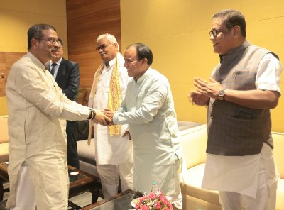 पीएम पोषण योजना के तहत सामग्री लागत में हो वृद्धिः डॉ. धन सिंह रावत
