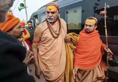 इसलिए नहीं आते अविमुक्तेश्वरानंद की सभाओं में लोग…