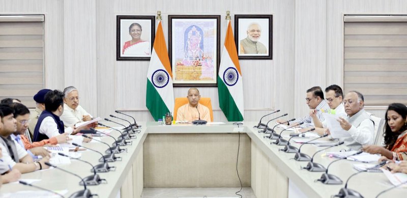 हर घर तिरंगा जनआंदोलन बने, हर घर पर सम्मानपूर्वक फहरे राष्ट्रध्वज: मुख्यमंत्री योगी
