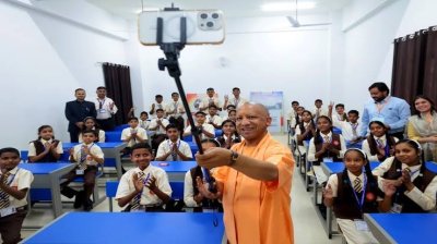 योगी सरकार की शिक्षा क्रांति से बदल रही बच्चों की तकदीर
