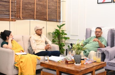 खेत बचाओ अभियान को जनआंदोलन बनाने के निर्देश, किसानों को अधिकतम लाभ पहुंचाने पर जोर: कृषि मंत्री