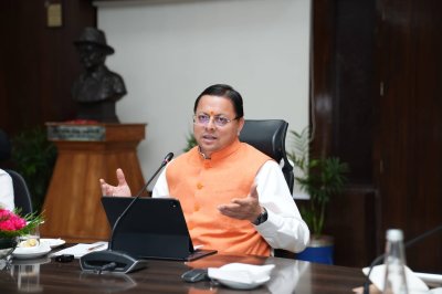मानसून को लेकर धामी सरकार अलर्ट, 15 नवंबर तक सभी सड़कें होंगी गड्ढामुक्त