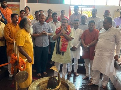 पीएम मोदी के ऐतिहासिक कीर्तिमान पर देवभूमि में विशेष पूजा-अर्चना, चारधाम से गंगा घाटों तक हुईं प्रार्थनाएं