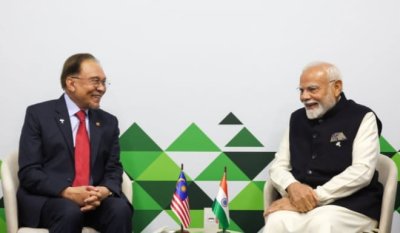 Malaysia PM Congratulates Modi on Historic Milestone