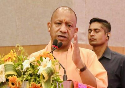 बाबा विश्वनाथ व मां गंगा ने पीएम मोदी को दिया गरीबों की पीड़ा समाप्त करने का सामर्थ्यः मुख्यमंत्री योगी
