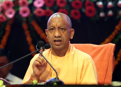 12 वर्षों में बदला भारत का स्वरूप, आस्था व आर्थिकी के संगम से विकसित राष्ट्र की ओर बढ़ रहा भारत: सीएम योगी