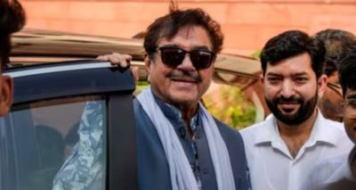 Shatrughan Sinha Stands Firm with Mamata Amid Political Speculation