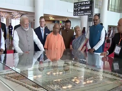 जेवर से खुले विकास के नए आसमान, वैश्विक अर्थव्यवस्था से जोड़ने की दिशा में महत्वपूर्ण कदम