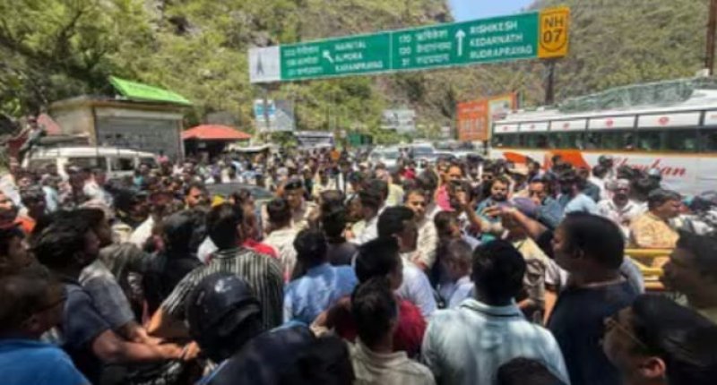 बद्रीनाथ यात्रा मार्ग पर विवाद के बाद बढ़ी सख्ती