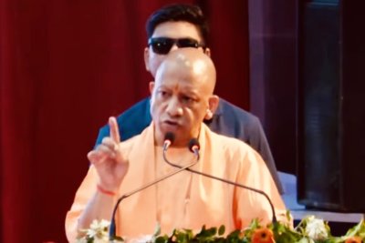 सपा के लिए सैफई ही घर-परिवार, मेरे लिए उत्तर प्रदेश घर, 25 करोड़ लोग परिवार: मुख्यमंत्री