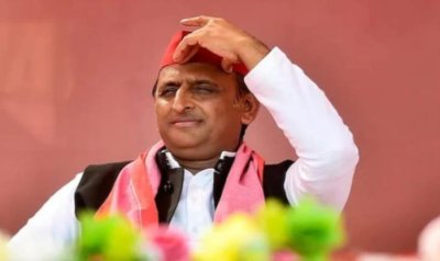 सपा में टूट की चर्चा पर नेताओं का जवाब, सियासी अटकलें तेज