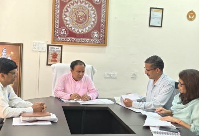 पाबौं, चाकीसैण व थलीसैण में बनेंगे हैलीपैडः डॉ. धन सिंह रावत