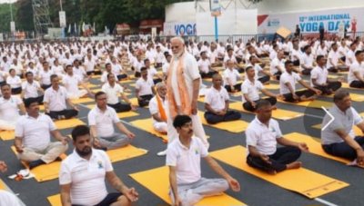 Kolkata’s Grand Yoga Gathering Draws Praise from PM Modi