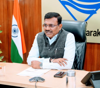 26 सूत्रीय कार्यक्रम की समीक्षा में चंपावत नंबर-1, मुख्य सचिव ने विकास योजनाओं में तेजी लाने के दिए निर्देश