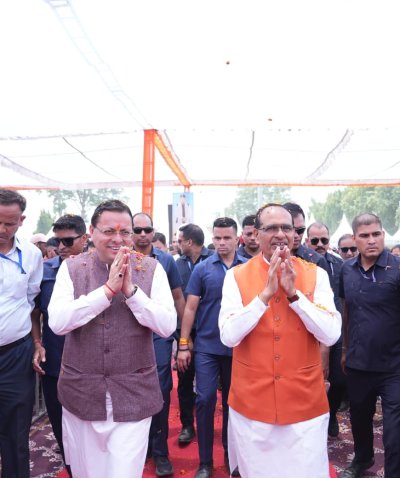 “जब खेत बचेंगे तो पृथ्वी बचेगी और जीवन सुरक्षित रहेगा” — रुद्रपुर में बोले शिवराज सिंह चौहान, किसानों को ₹369.66 करोड़ की सौगात