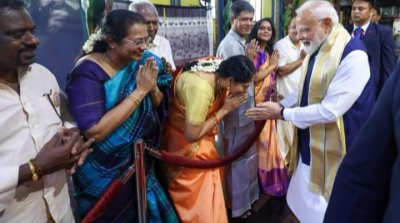 PM Modi Pays Tribute to Mahatma Gandhi, Strengthens Cultural Bonds During Seychelles Visit