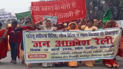 Thousands of Women Protest in Varanasi, Demand Liquor Ban and Action Against Violence
