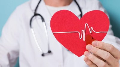 Cardiologist Warns Everyday Busy Lifestyle Habits May Increase Heart Attack Risk