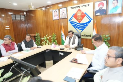 उत्तराखंड में डिजिटल कनेक्टिविटी पर फोकस: दुर्गम इलाकों तक इंटरनेट पहुंचाने के सख्त निर्देश