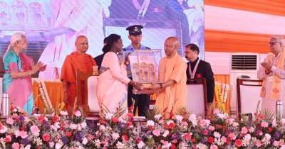 राष्ट्रपति ने श्रीराम जन्मभूमि मंदिर में की श्रीराम यंत्र की प्रतिष्ठापना