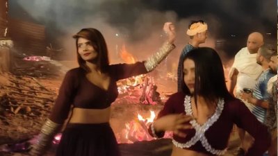 Centuries-Old ‘Raag-Viraag’ Fair Shifts from Manikarnika Ghat to Temple Premises Amid Construction Work