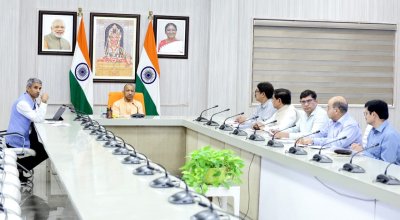 UP News : मुख्यमंत्री योगी ने की मेट्रो परियोजनाओं की समीक्षा , समयबद्ध और गुणवत्तापूर्ण कार्य के दिए निर्देश