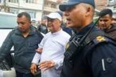 नेपाल की राजनीति में बड़ा भूचाल: पूर्व प्रधानमंत्री केपी शर्मा ओली की गिरफ्तारी से काठमांडू में बवाल