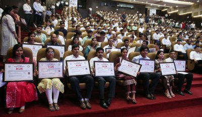 यूपी न्यूज़ : 357 कनिष्ठ विश्लेषकों की नियुक्ति से दवा गुणवत्ता जांच को मिलेगी नई रफ्तार