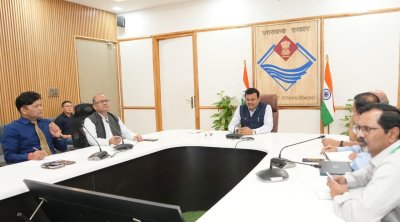 ग्लेशियर झीलों की प्रभावी निगरानी जरूरी : मुख्य सचिव आनंद बर्द्धन