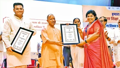 शिक्षकों को सम्मान-सुरक्षा का संबल, यूपी में अब सशक्त शिक्षा व्यवस्था