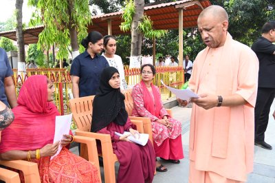 हर जरूरतमंद का बनवाएं आयुष्मान कार्ड: मुख्यमंत्री