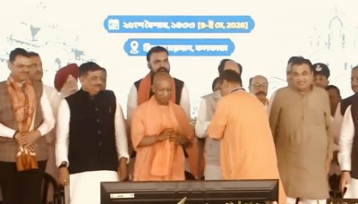 कोलकाता में भगवा शक्ति का प्रदर्शन: पीएम मोदी की मौजूदगी में सुवेंदु अधिकारी बने मुख्यमंत्री, योगी ने पहनाया भगवा अंगवस्त्र