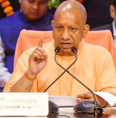 प्रधानमंत्री के आह्वान से जुड़ें प्रदेशवासी, ईंधन की खपत कम करें, अनावश्यक न करें सोने की खरीदारीः मुख्यमंत्री योगी