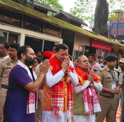 उत्तराखंड : मुख्यमंत्री धामी ने किए मां कामाख्या के दर्शन, प्रदेश की सुख-समृद्धि की कामना की