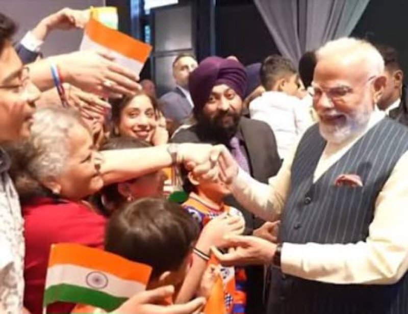 PM Modi Receives Grand Welcome from Indian Community in The Hague