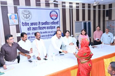 आपदा में संकटमोचक बनी योगी सरकार: 24 घंटे में राहत, जिलों में पहुंची त्वरित सहायता