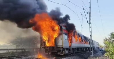 Quick Response Prevents Major Tragedy After Fire in Rajdhani Express