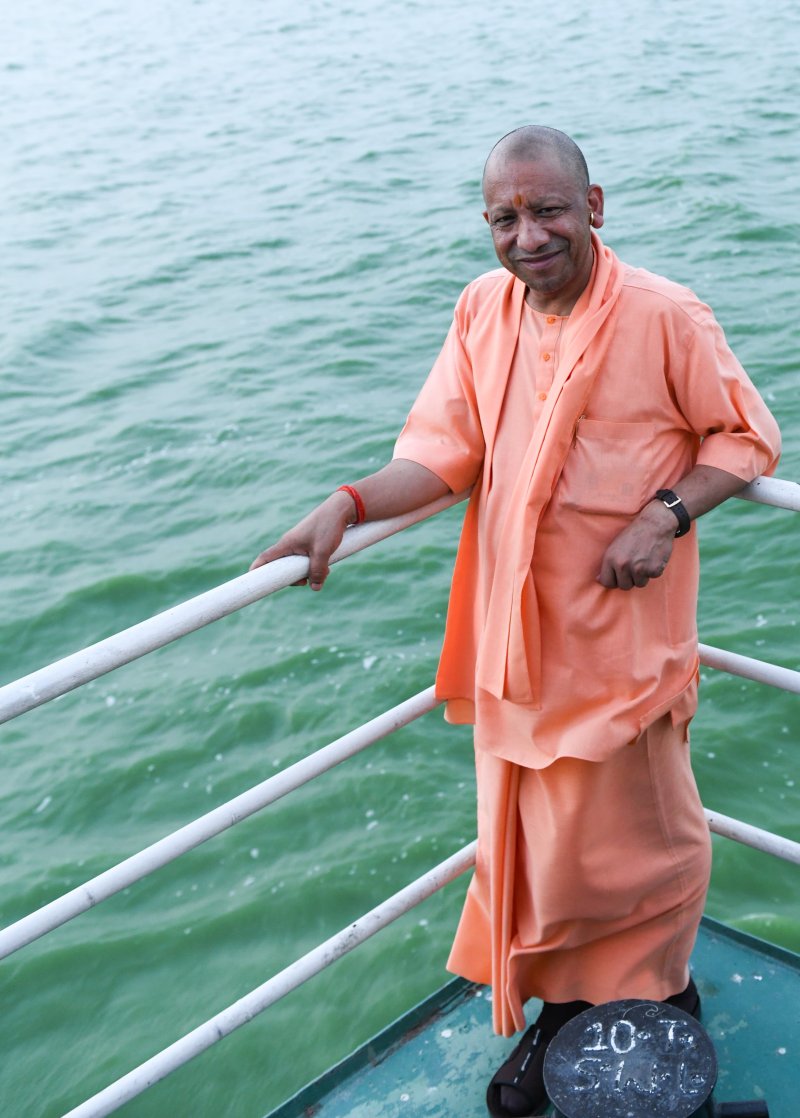 यूपी न्यूज़ : सीएम योगी ने रामगढ़ताल में की क्रूज की सवारी