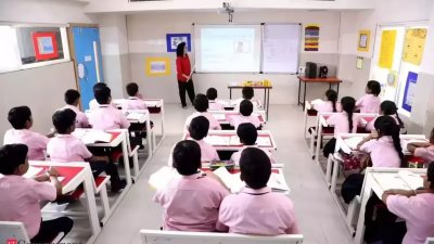 योगी सरकार देगी आयुष छात्रों को स्मार्ट क्लास की सौगात, स्मार्ट होगी आयुर्वेद और होम्योपैथी की पढ़ाई