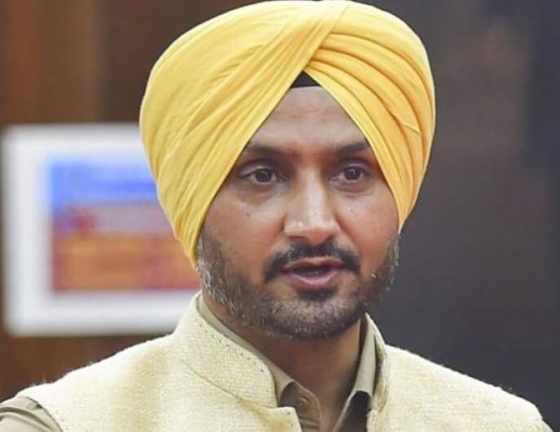 Harbhajan Singh Responds Sharply After ‘Traitor’ Remarks Spark Political Buzz