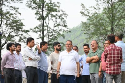 उत्तराखंड : सरखेत में आपदा सुरक्षा कार्यों का जायजा लेने पहुंचे गणेश जोशी, बरसात से पहले काम पूरा करने के निर्देश