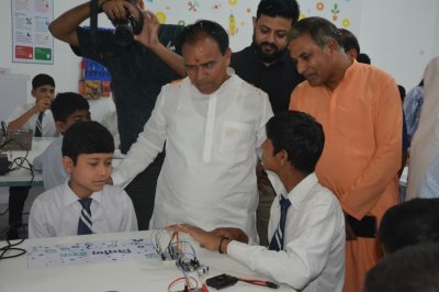 उत्तराखंड : शिक्षा मंत्री डॉ धन सिंह रावत ने श्रीनगर में किया स्विफ्ट स्कूल का शुभारंभ