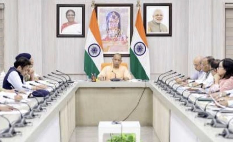सभी थानों की सीसीटीवी मॉनिटरिंग के लिए बने सेंट्रल डैशबोर्ड: मुख्यमंत्री योगी