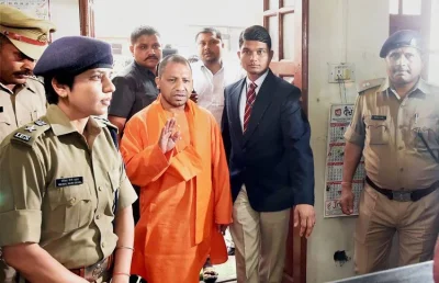 लेखपाल मुख्य परीक्षा को लेकर अफवाह फैलाने वालों के खिलाफ लखनऊ के विभूतिखंड थाने में मुकदमा दर्ज