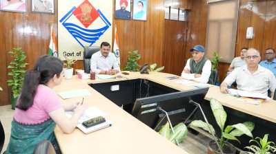 भीषण गर्मी के बीच निर्बाध बिजली आपूर्ति के निर्देश, मुख्य सचिव ने ऊर्जा उपलब्धता की समीक्षा