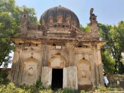 Kansa Pasi Fort Dispute Triggers Fresh Political Debate in Uttar Pradesh