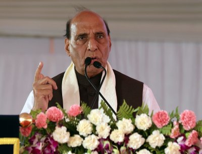 \'वन डिस्ट्रिक्ट वन माफिया\' से \'वन डिस्ट्रिक्ट वन प्रोडक्ट\' तक पहुंचा उत्तर प्रदेश : राजनाथ सिंह