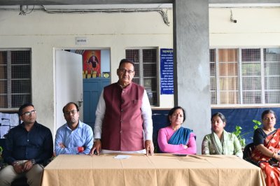 छात्रों की पढ़ाई के साथ खेल सुविधाओं पर भी जोर, गणेश जोशी ने दिया भरोसा