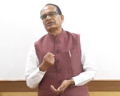 “हार के बाद चुनाव आयोग पर सवाल, कांग्रेस की पुरानी आदत”: शिवराज का खड़गे पर पलटवार